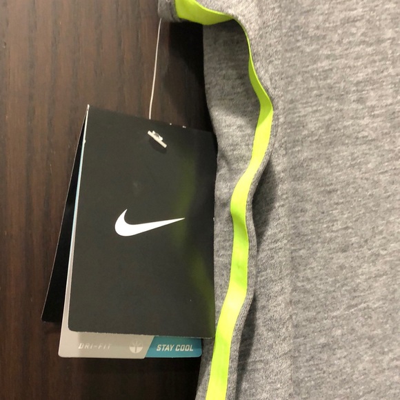 Nike Dri-Fit Muscle Tee - Picture 3 of 4